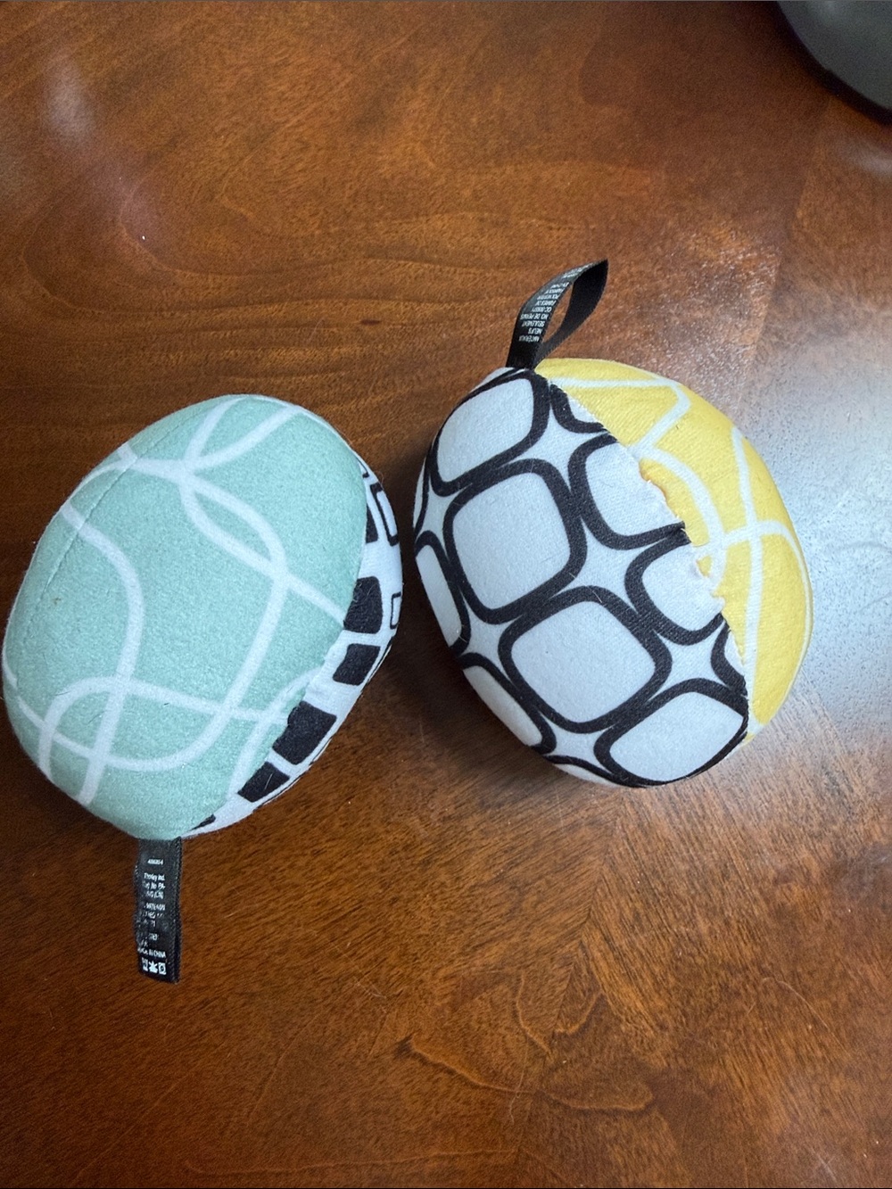 Double-Sided Mamaroo Fabric Puffs in Mint & Yellow